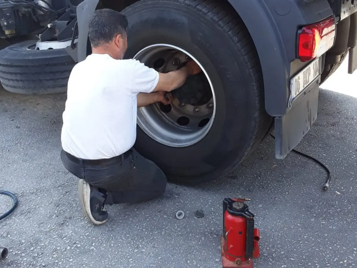 Gevaş Oto Lastikçi